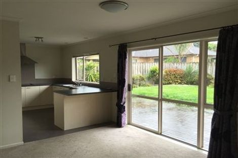 Photo of property in 12 Trevors Place, Pukekohe, 2120