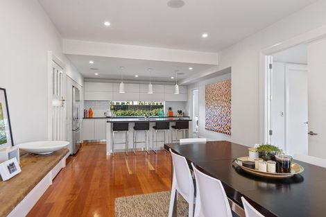 Photo of property in 102 Heaton Street, Merivale, Christchurch, 8052