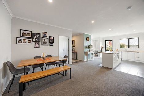 Photo of property in 11 Clifford Close, Leamington, Cambridge, 3432