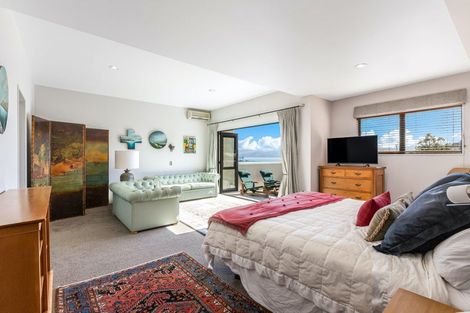 Photo of property in 52 Walter Road, Lowry Bay, Lower Hutt, 5013