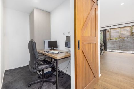 Photo of property in 74 Kotare Street, Waikanae, 5036