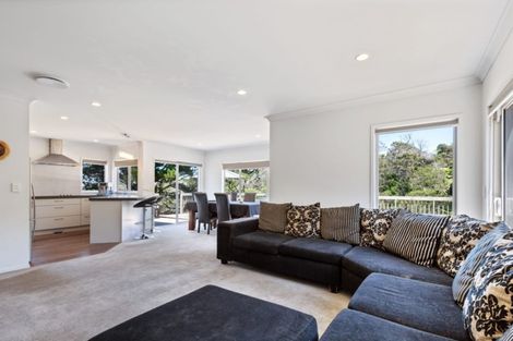 Photo of property in 1143a Whangaparaoa Road, Tindalls Beach, Whangaparaoa, 0930
