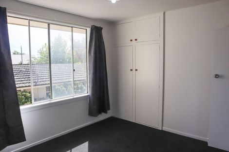 Photo of property in 2/21 Olliviers Road, Phillipstown, Christchurch, 8011