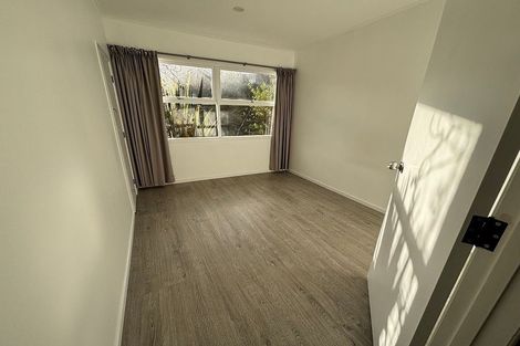 Photo of property in 60 Lynden Avenue, Hillcrest, Auckland, 0627