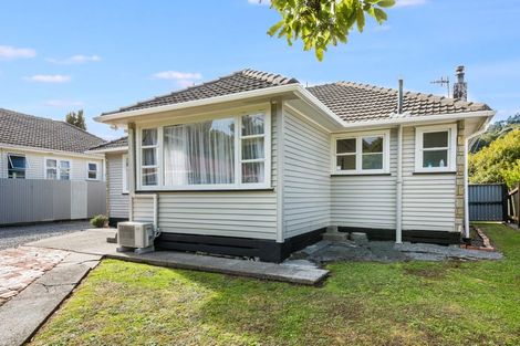 Photo of property in 6 Wood Street, Wainuiomata, Lower Hutt, 5014