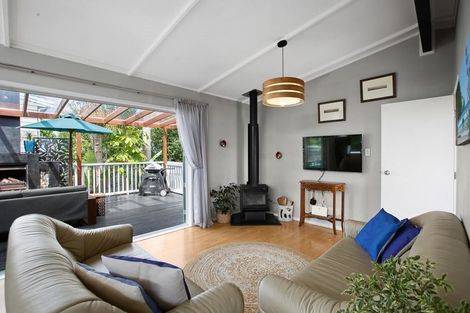 Photo of property in 9 Battenburg Place, Torbay, Auckland, 0630