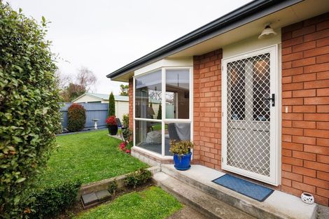 Photo of property in 1 Eton Place, Terrace End, Palmerston North, 4410