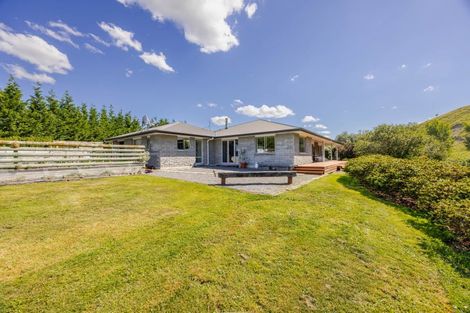 Photo of property in 1127 Pourerere Road, Omakere, Waipawa, 4271
