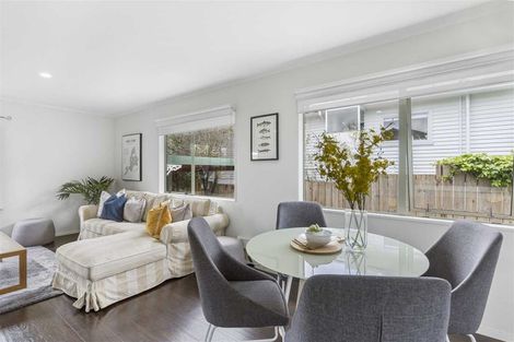 Photo of property in 2/4 Gibraltar Street, Howick, Auckland, 2014