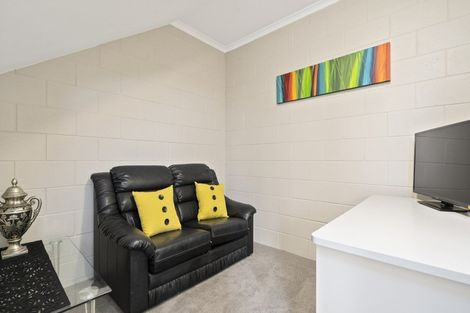 Photo of property in 19 Annandale Street, Lynmouth, New Plymouth, 4310