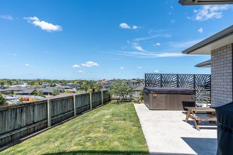 Photo of property in 25 Sylvester Crescent, Flagstaff, Hamilton, 3210