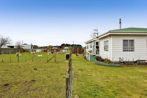 Photo of property in 52 Wallscourt Place, Normanby, Hawera, 4614