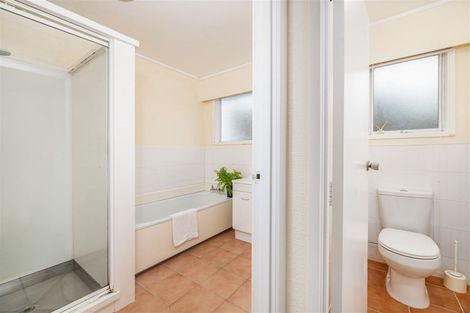 Photo of property in 48 Shetland Street, Glen Eden, Auckland, 0602