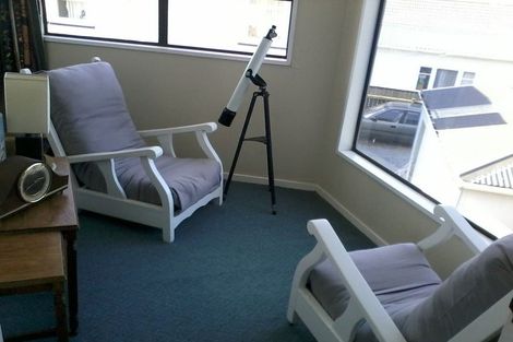 Photo of property in 2/100 Lyall Parade, Lyall Bay, Wellington, 6022