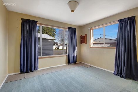 Photo of property in 1/65 Daniels Road, Redwood, Christchurch, 8051