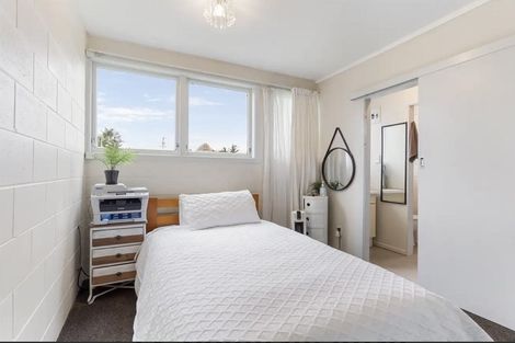 Photo of property in 3n Mountain Road, Mount Wellington, Auckland, 1060