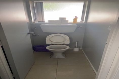 Photo of property in 2/49a Landon Avenue, Mangere East, Auckland, 2024