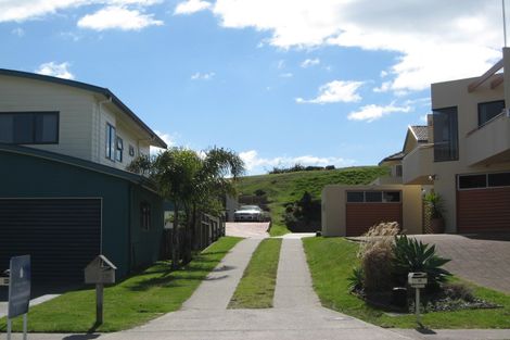 Photo of property in 16 Rangitukehu Street, Ohope, 3121