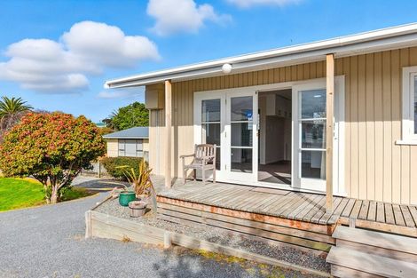 Photo of property in 47 Gray Avenue, Paraparaumu Beach, Paraparaumu, 5032