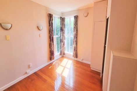 Photo of property in 1/8 Keeling Road, Henderson, Auckland, 0612