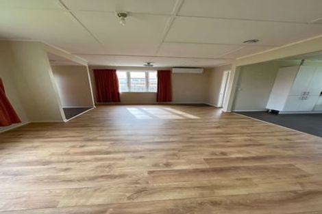 Photo of property in 4 Churchill Crescent, Foxton, 4814