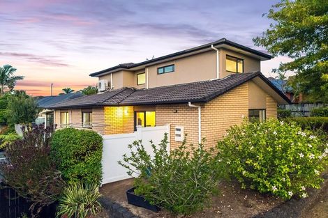 Photo of property in 15 Lake Panorama Drive, Henderson, Auckland, 0612