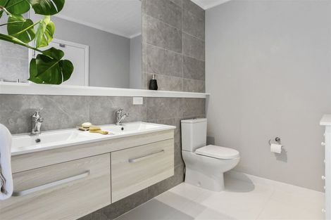 Photo of property in 4/8 Wood Street, Papakura, 2110