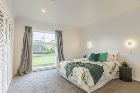 Photo of property in 301 Te Moana Road, Waikanae, 5036