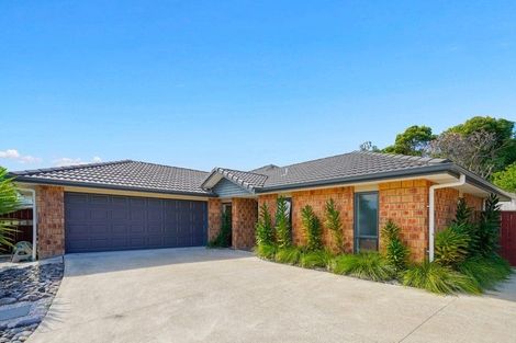 Photo of property in 18 Andre Rise, Stanmore Bay, Whangaparaoa, 0932