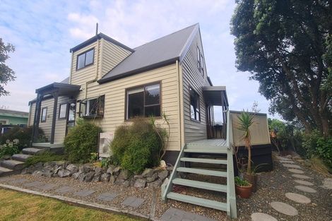 Photo of property in 81 Renown Road, Raumati South, Paraparaumu, 5032