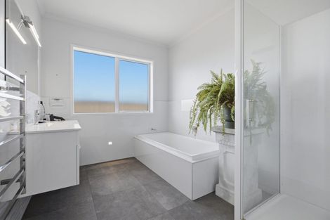 Photo of property in 9 Parau Drive, Bethlehem, Tauranga, 3110