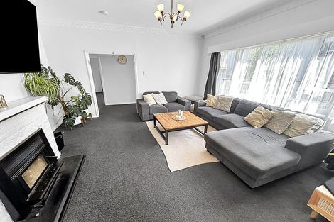 Photo of property in 4 Owen Street, Gonville, Whanganui, 4501