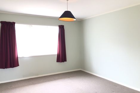 Photo of property in 10 Ronald Macken Place, Windsor Park, Auckland, 0632