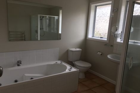 Photo of property in 23 Arnold Street, Sumner, Christchurch, 8081