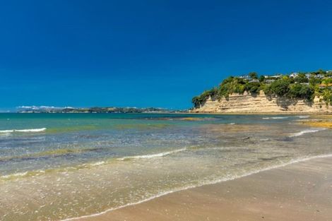 Photo of property in 34a Glenelg Road, Red Beach, 0932