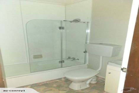 Photo of property in 26-26a Chartwell Drive, Crofton Downs, Wellington, 6035