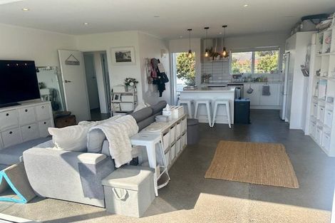 Photo of property in 4/133 Shakespeare Road, Milford, Auckland, 0620