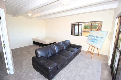 Photo of property in 108 Wade River Road, Wade Heads, Whangaparaoa, 0932