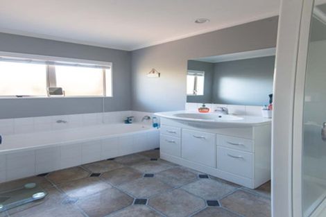 Photo of property in 395 Mcclure Street, Pirongia, 3802