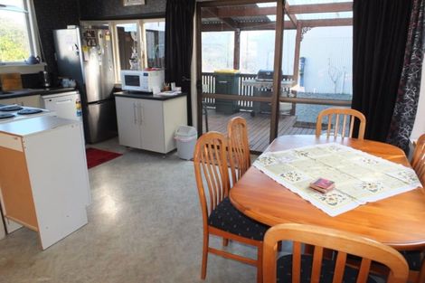 Photo of property in 27 Park Street, Foxton, 4814