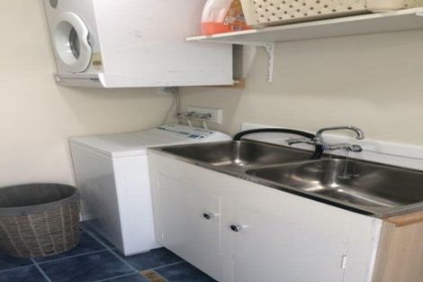 Photo of property in 9 Rimu Lane, Wanaka, 9305