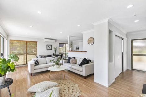 Photo of property in 4/145 Mokoia Road, Birkenhead, Auckland, 0626