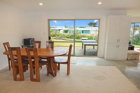 Photo of property in 4 Muritai Grove, Himatangi Beach, Foxton, 4891