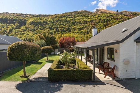 Photo of property in 101 Devon Street, Arrowtown, 9302