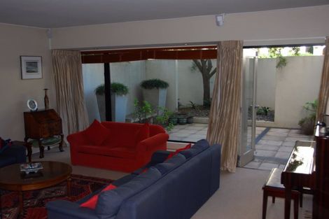 Photo of property in Highwic, 3/32 Hobson Street, Thorndon, Wellington, 6011