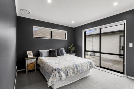 Photo of property in 28 Lochnagar Drive, Lake Hayes, Queenstown, 9304