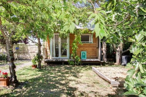 Photo of property in 11-13 Kuku Street, Te Awanga, 4102