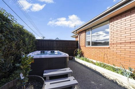 Photo of property in 2a Gilbert Place, Sydenham, Christchurch, 8023