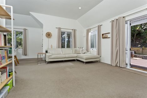 Photo of property in 7e Fernwood Grove, Bayview, Auckland, 0629