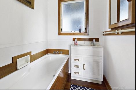 Photo of property in 23 Fettes Crescent, Seatoun, Wellington, 6022